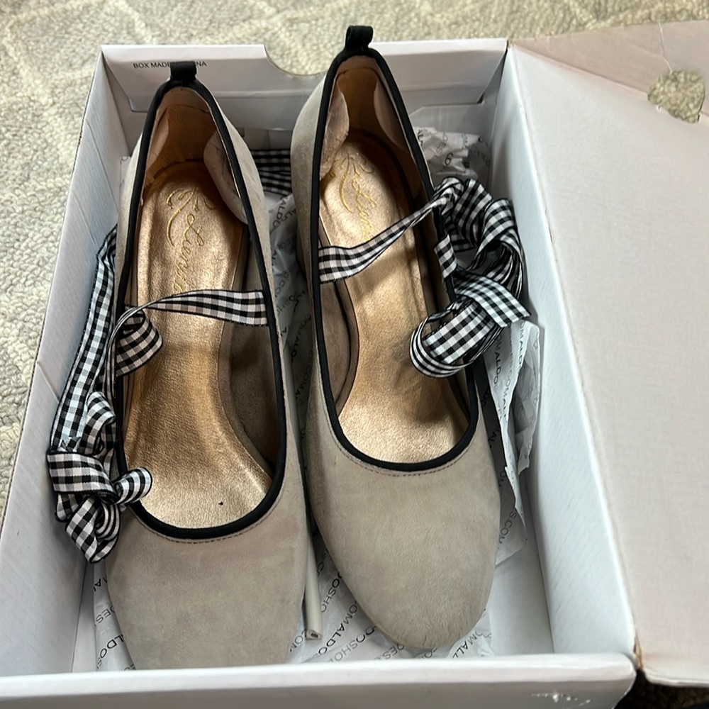 Liendo Leather Ballerina Straps Block Heel size 8